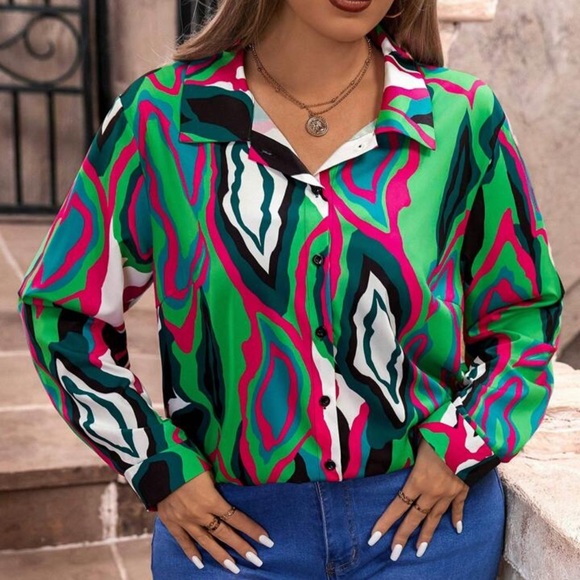 NEW Women’s 2X Plus Blouse Top Vibrant Button Down Collared Shirt Stunning - Picture 5 of 9